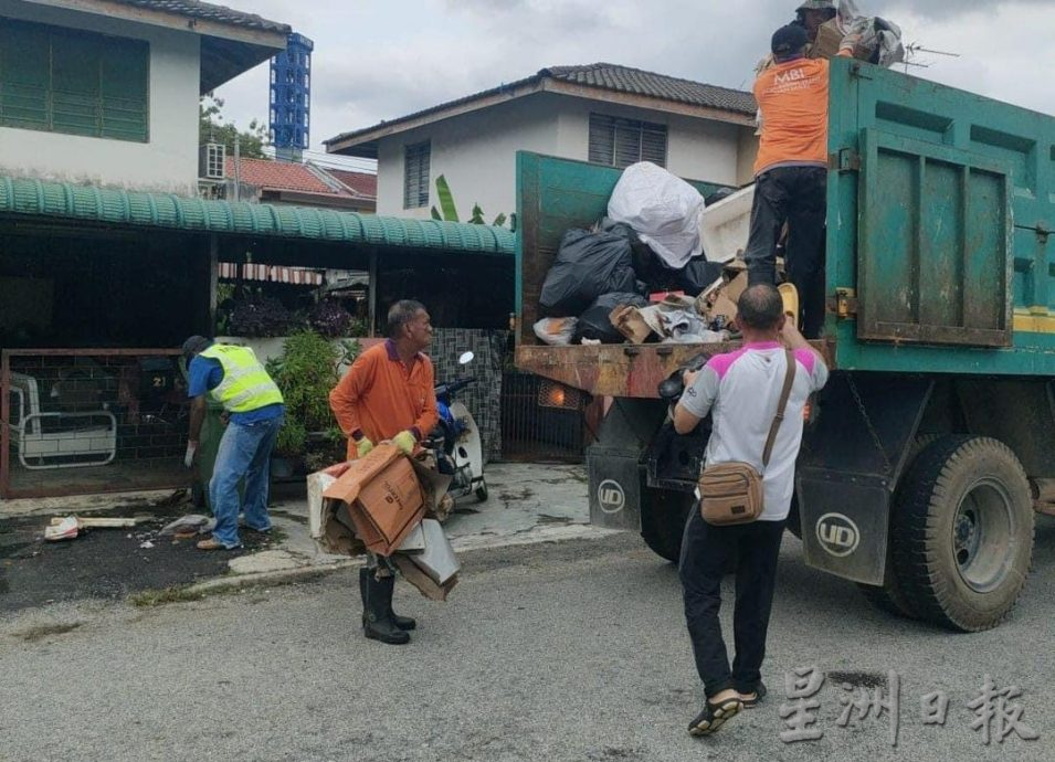 大雨引發兵如河水高漲 沿岸多區水災 居民叫苦