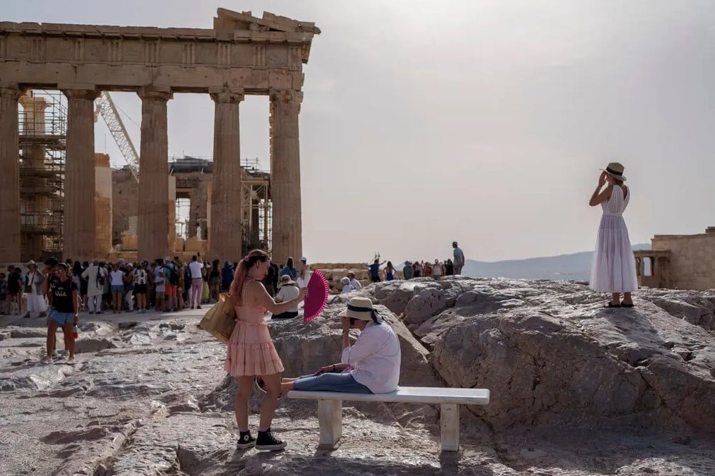 希腊极端高温 1德国游客身亡