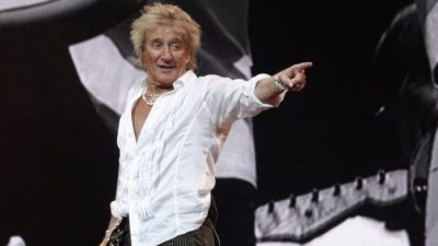 德國演唱會公開支持烏克蘭   英國搖滾歌手遭觀眾噓聲