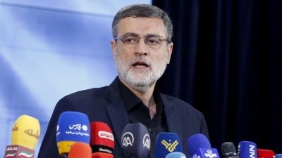 总统大选前夕 伊朗副总统及德黑兰市长退选