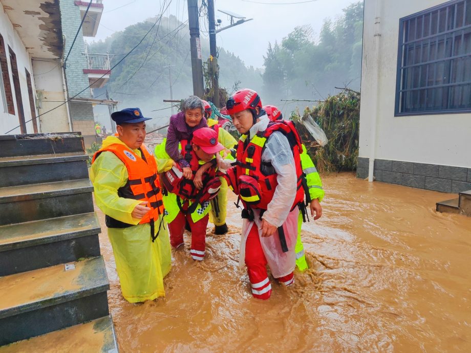 新一輪暴雨來襲 安徽黃山全境啟動山洪災害氣象紅色預警