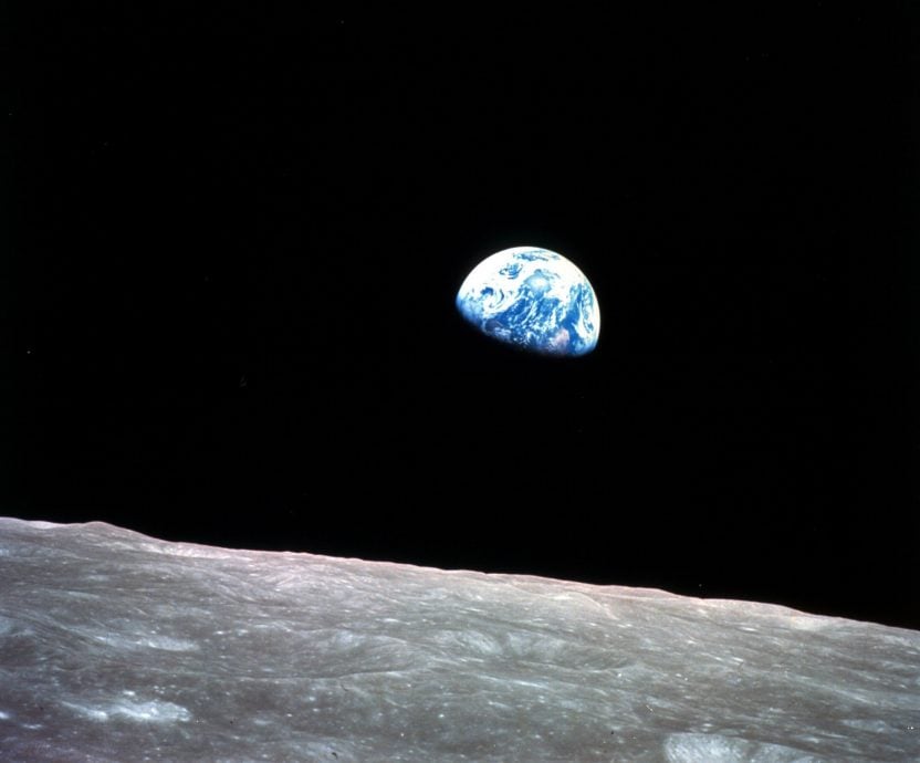 曾拍下人类史上首张“地球升起”照！前美国太空人飞机失事身亡