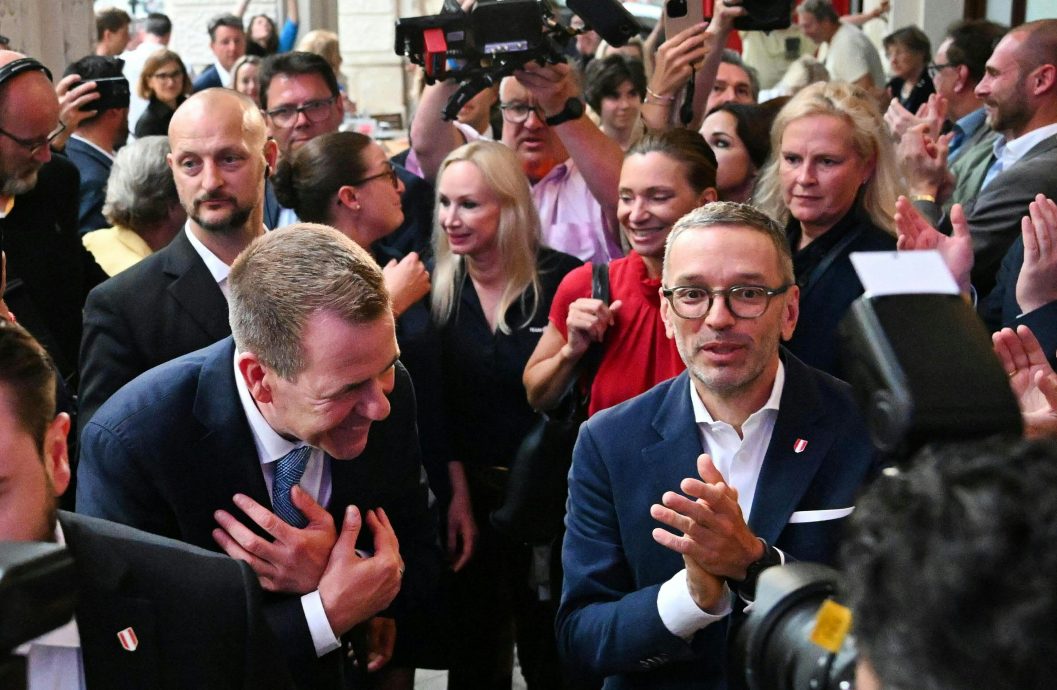極右翼政黨躍居奧地利第一大黨
