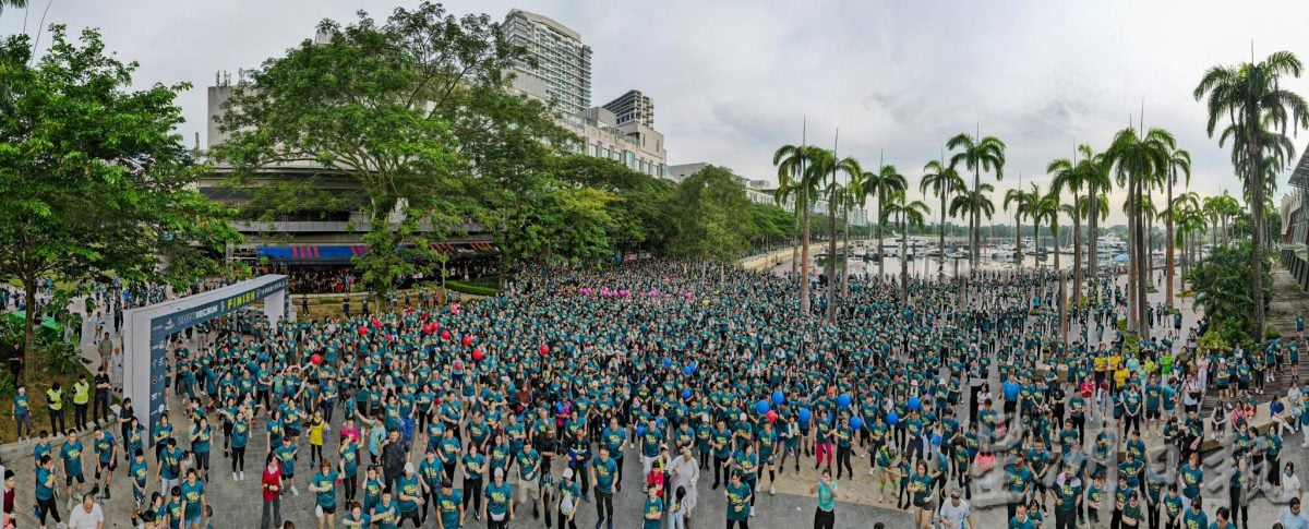 柔：“全球复蔬公益路跑VegRun”    近4000人聚公主港  为爱地球 环保 护生 跑吧！