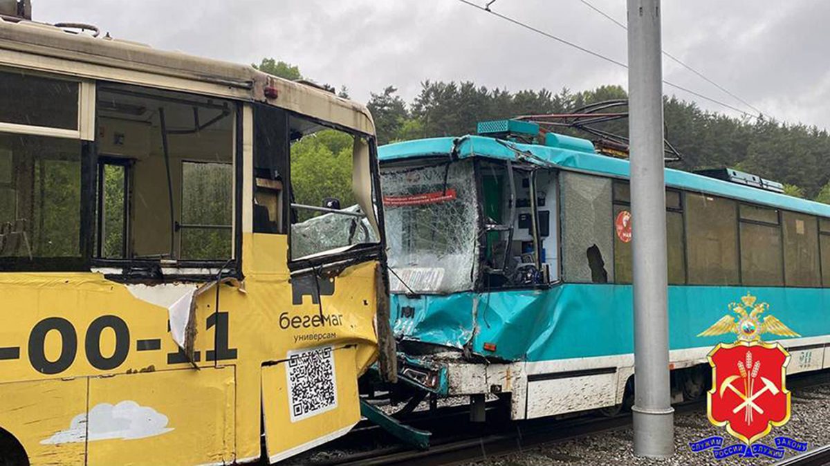 看世界主照三圖)俄輕軌電車煞車失靈 轉彎將乘客拋出車廂 再撞另一列車釀1死逾百傷