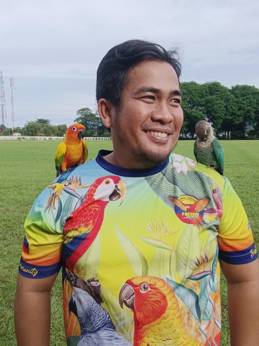 霹鸚鵡協會成立 放飛鸚鵡 交流養鳥經