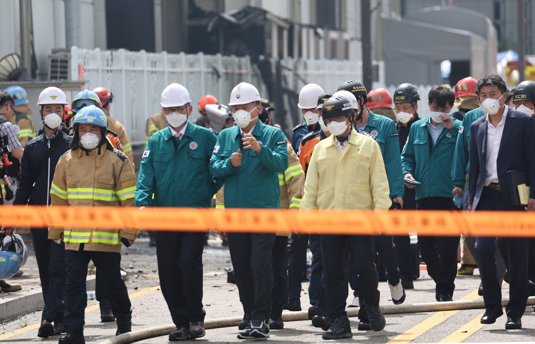 韓國鋰電池工廠火勢受控 再發現20具遺體