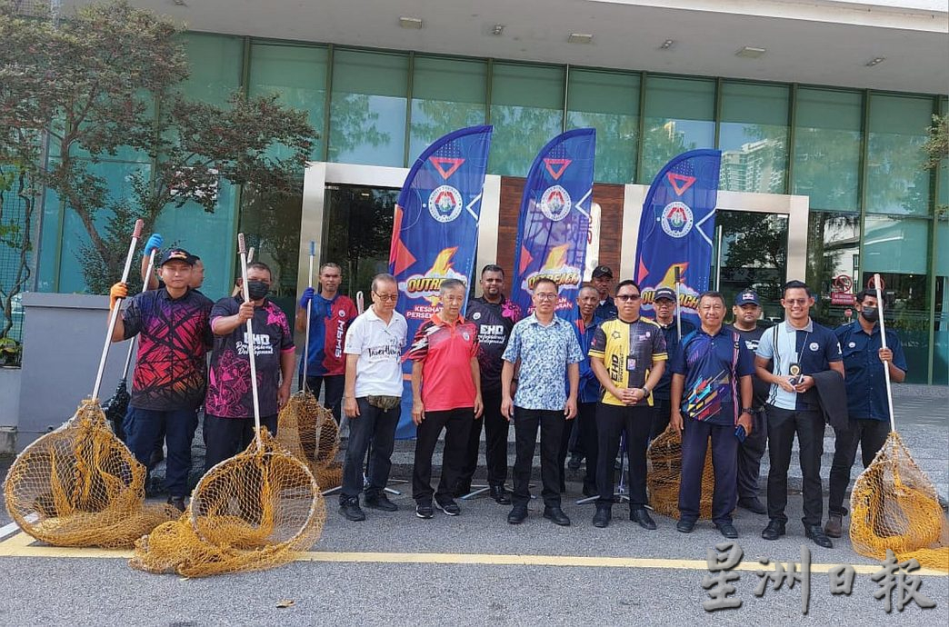 （古城第三版主文）投喂流浪猫狗或野生动物是违法的