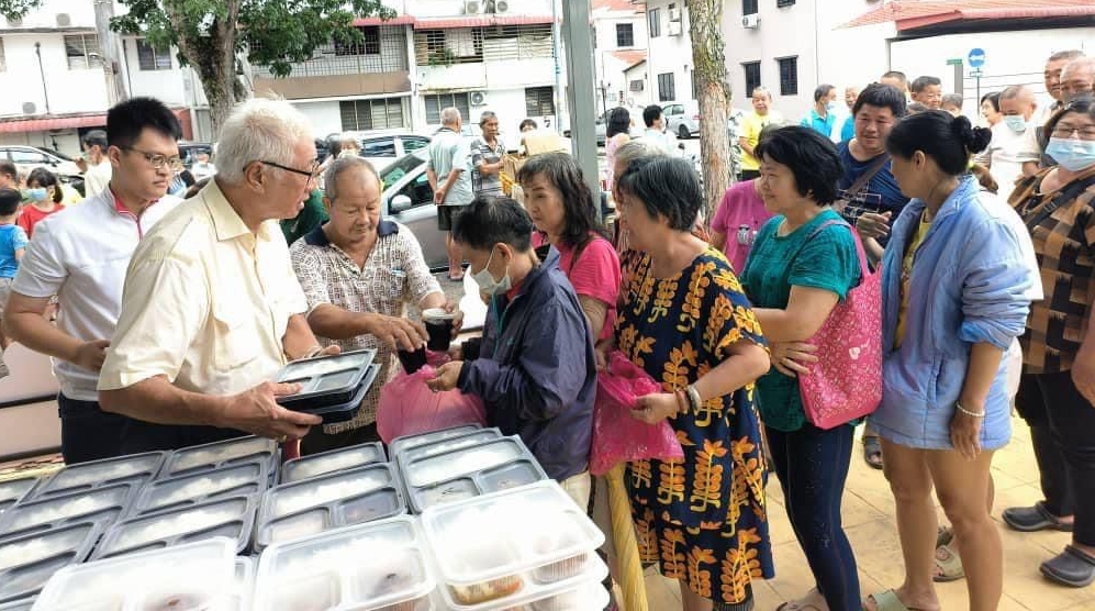 （大北马）同心兄弟慈善团体每2个周六免费派发200份盒饭