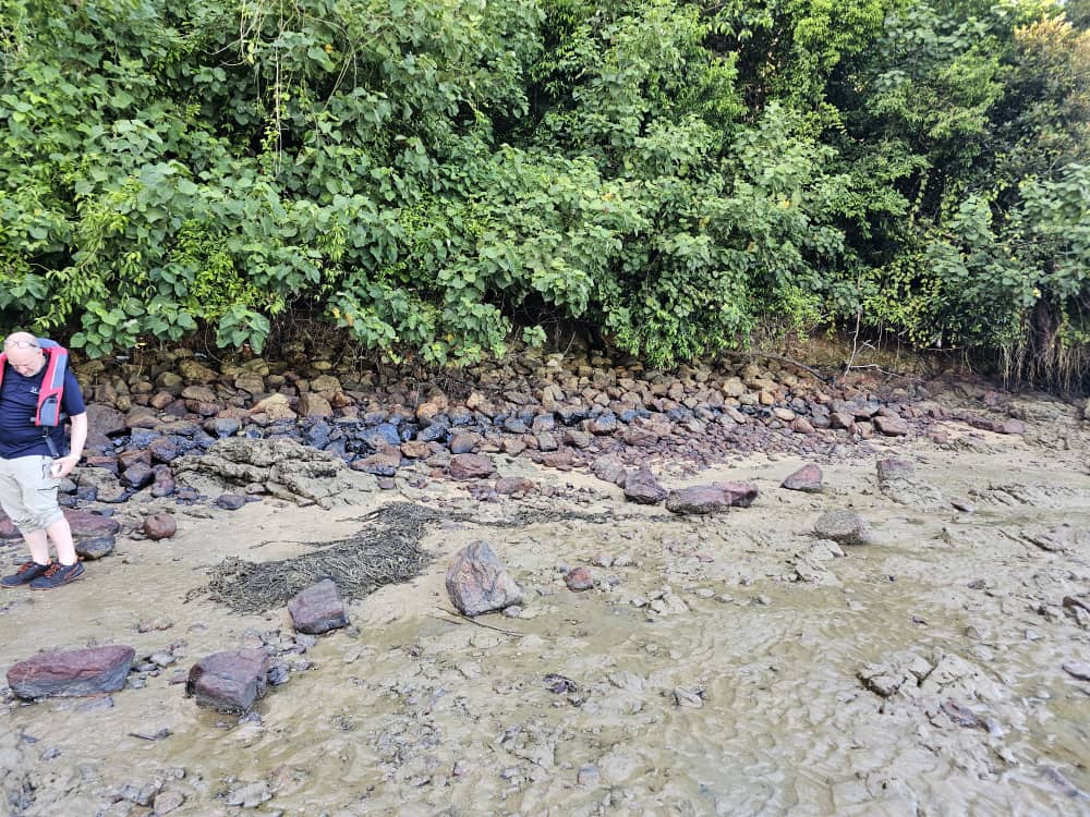 視頻｜林添順：Che Kamat島發現油汙，未有大面積汙染