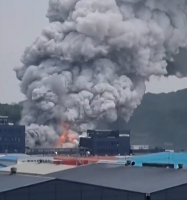 （视频）韩锂电池工厂大火已致1死6人伤、19人受困  伤亡恐增加