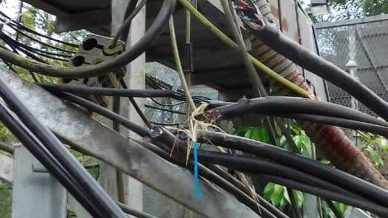 长屋通讯塔电缆被盗．学校村民投诉联系中断