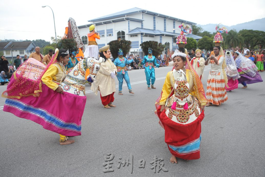 150周年大游行鼓乐喧天  太平迈向更繁华未来