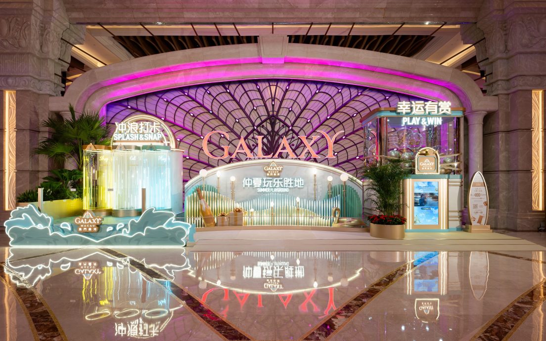 From now until September 1st, Galaxy Macau transforms into a summer paradise, where every day feels like a holiday, filled with exciting surprises!