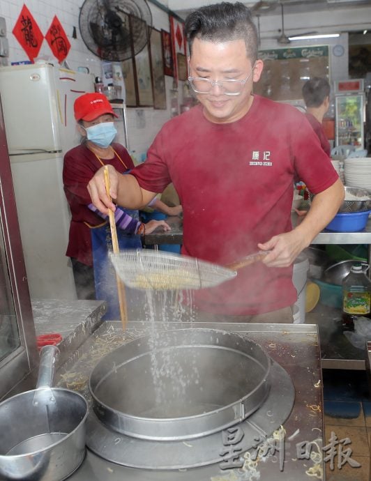 【人氣美食】／康記客家面鹹香可口 炸料酥脆吃得過癮