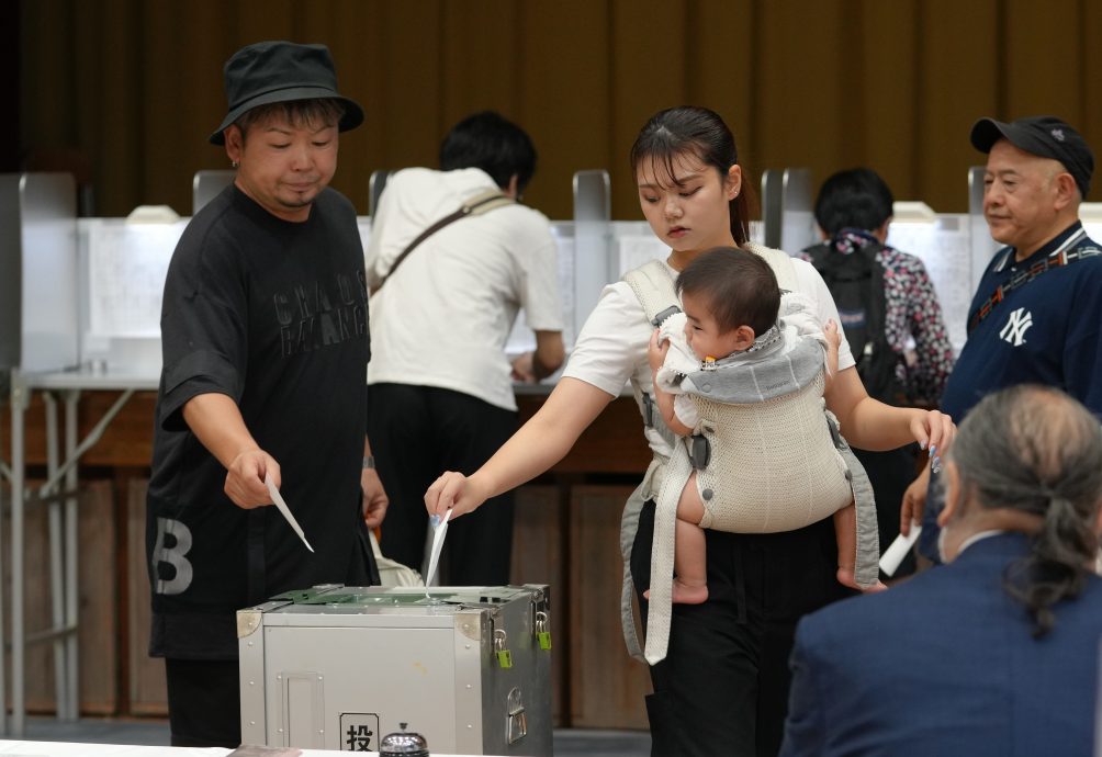 東京都知事選舉登場 小池與蓮舫上演女傑之鬥