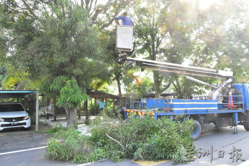 東：吉拉央瑪穆花園社區活動 居民參與垃圾變現金計劃