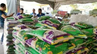 东区人民昌明活动明开始 10公斤本地白米等食品以优惠价格出售