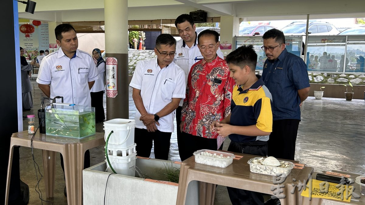 供星洲网/从小培养兴趣 新华小学办STEM嘉年华