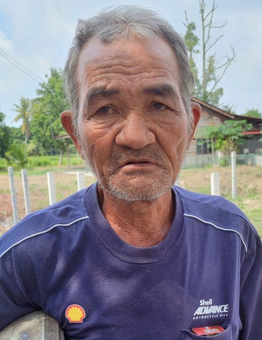 凌晨大火烧毁木屋 妇女逃出火海失住宅