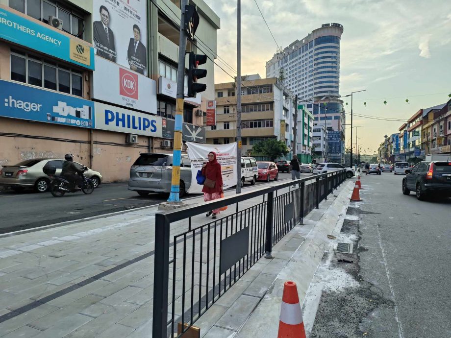 大都會封面/巴剎路夜市遷入黃梨倉2巷