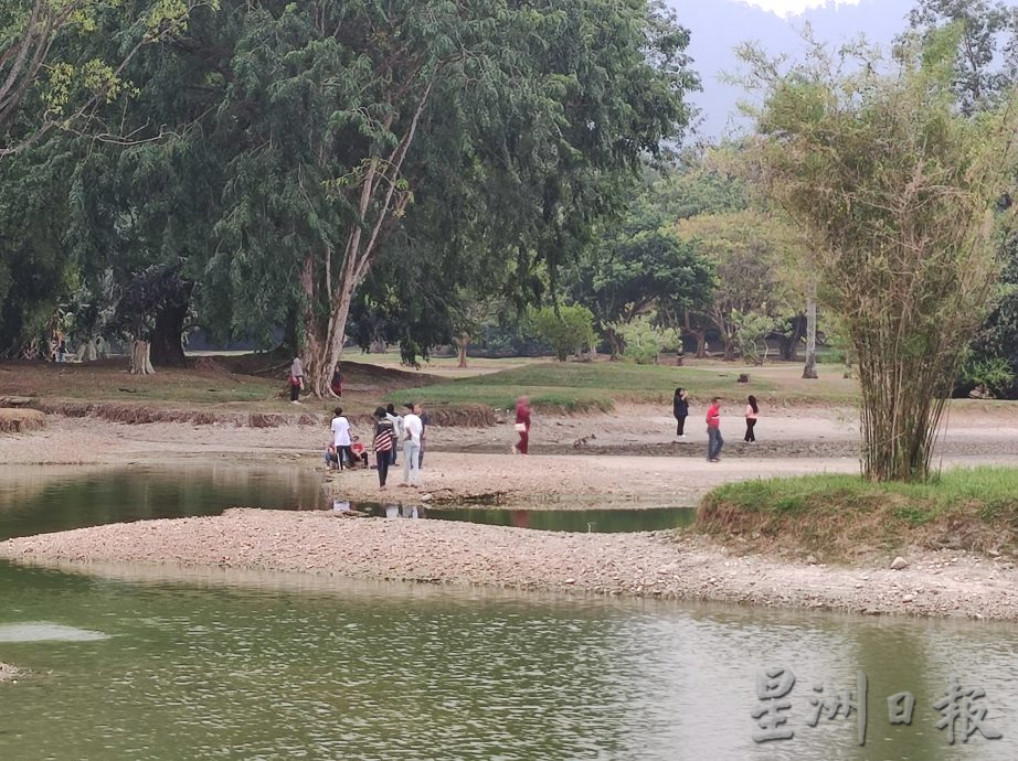 太平久旱逢干露雨势小 太平湖仍干涸 湖床成打卡点