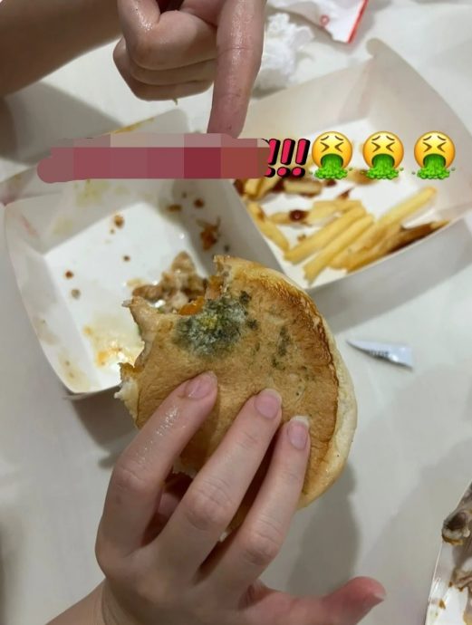 女子控快餐店汉堡面包发霉 “男友食物中毒胃部受伤”