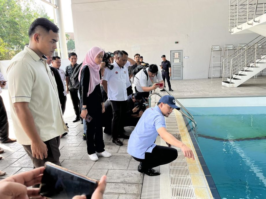 *已簽發* 柔：新聞：已向新山拉慶體育館泳池管理層發出嚴厲警告 新山市長：不達標不得開放