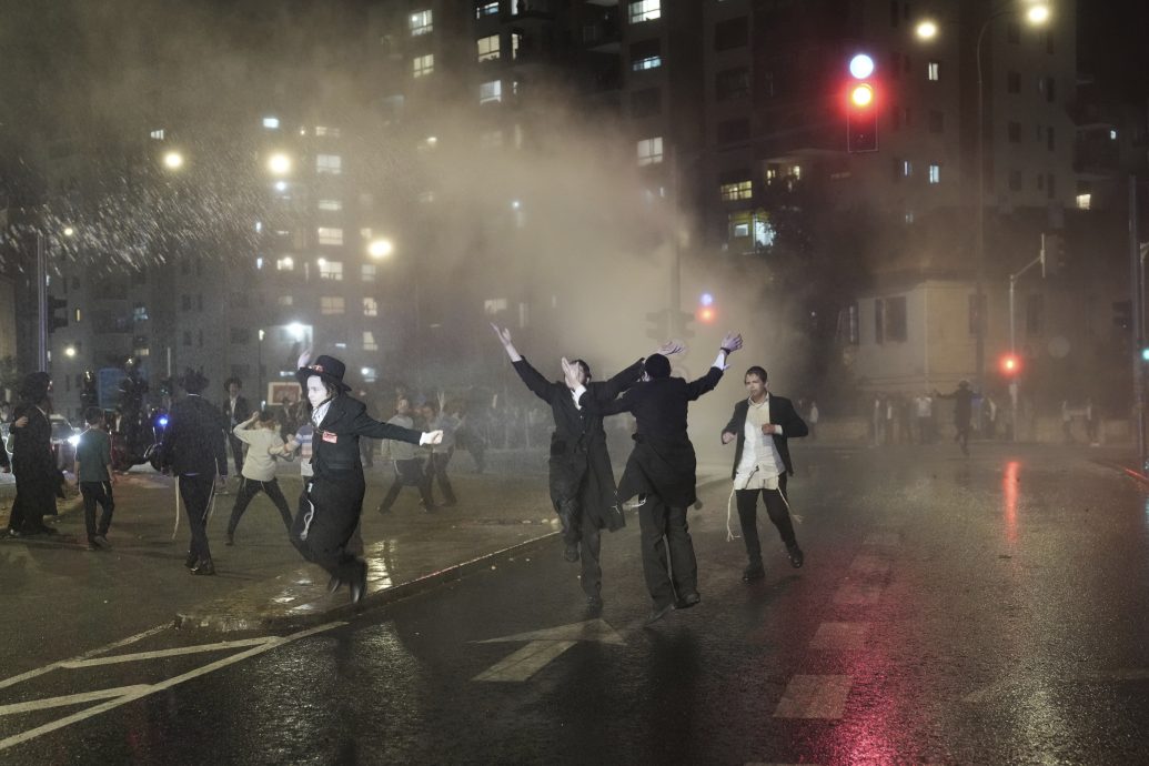 抗议征兵令　极端正统犹太教徒与以色列警察爆冲突