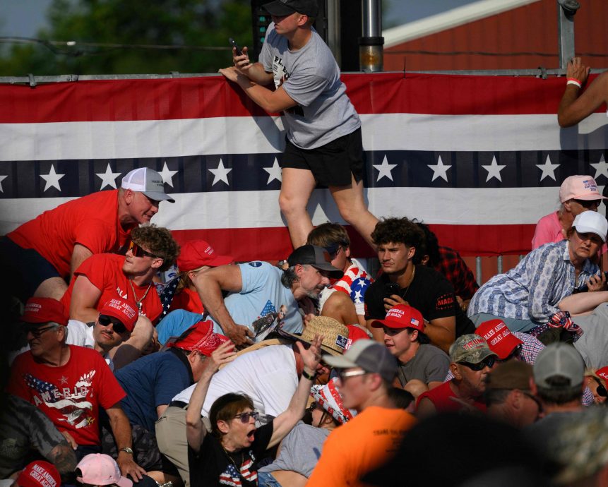 換圖TOPSHOT-US-POLITICS-VOTE:Donald Trump holds an election rally