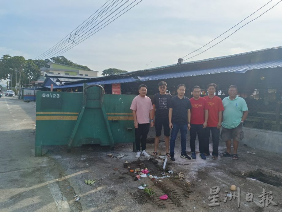 搜出418鼠屍 逾千死在地底 兵如港舊巴剎滅鼠防四竄 