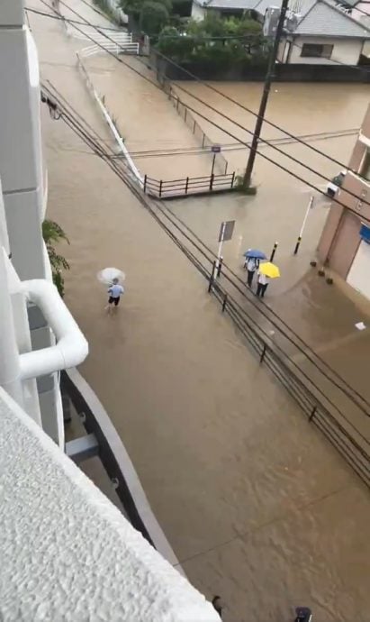 日本九州、关西暴雨多处淹水 JR多列车停驶 36万人收避难指示
