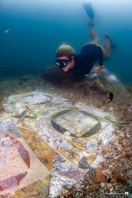 沉睡海底2000年！“罗马拉斯维加斯”奢华地板重见天日