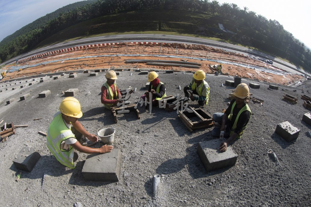 星角攝／圖說大馬：建水泥牆防土崩