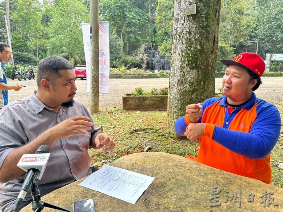 （古城第四版主文）聋哑人士当清洁工 养家活口为卫生环境贡献一份力