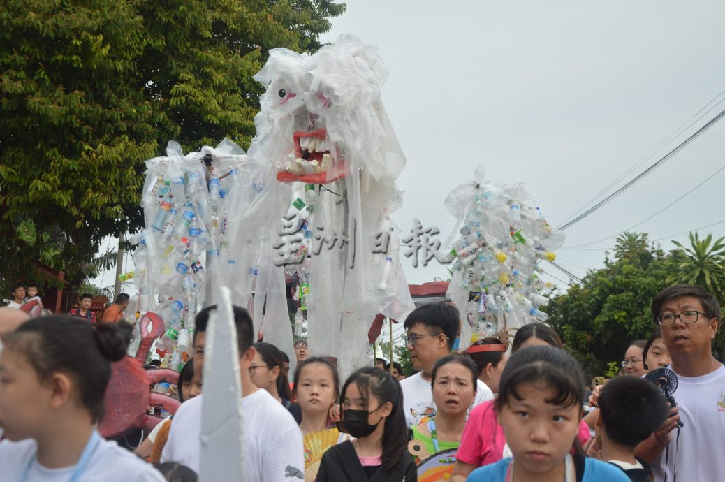 （大北马）乔治市艺术节把“网寮故事”搬上街头