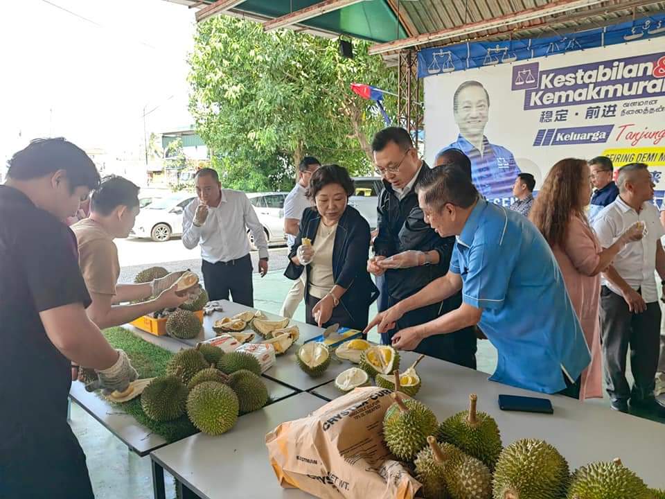 （已簽發）柔：北幹州議員與呂梁市代表簽約 共同推動雙邊經貿往來