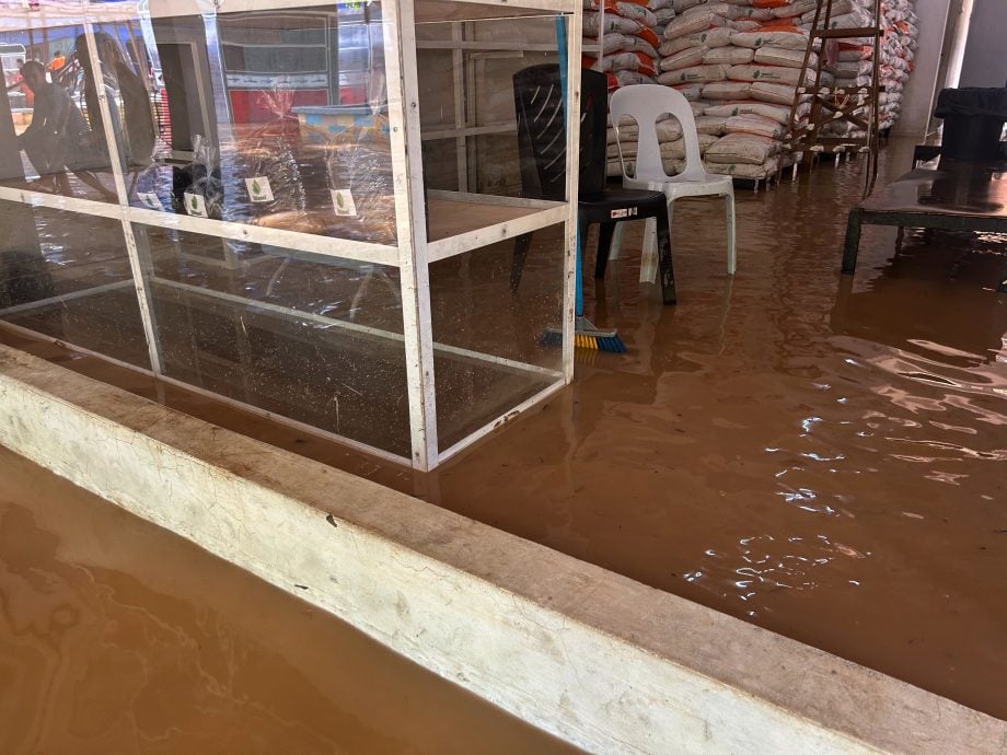（水災）東貢岸鎮商家損失慘重   