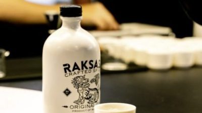 Raksasa精裝烈酒系列推出國產琴酒  屬於馬來西亞的味道