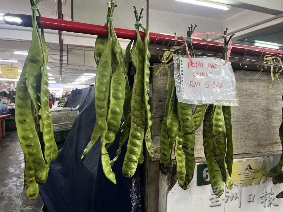 中泰部分进口菜价飙涨 番茄包菜瓜类生菜王便宜