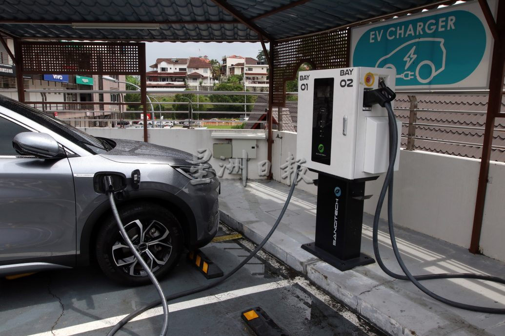 供星洲網/電動車成趨勢，芙汝兩地近年已設63充電樁；芙市政廳正探討設公共充電樁可行性