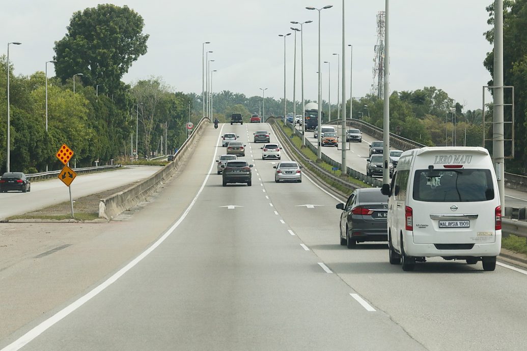 大都會-封面——龍溪大路塞車問題／9圖