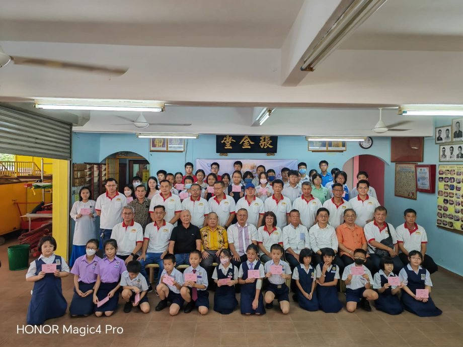 大都會/《異宗求同》：巴生直落玻璃鳳山寺鬥撫宮