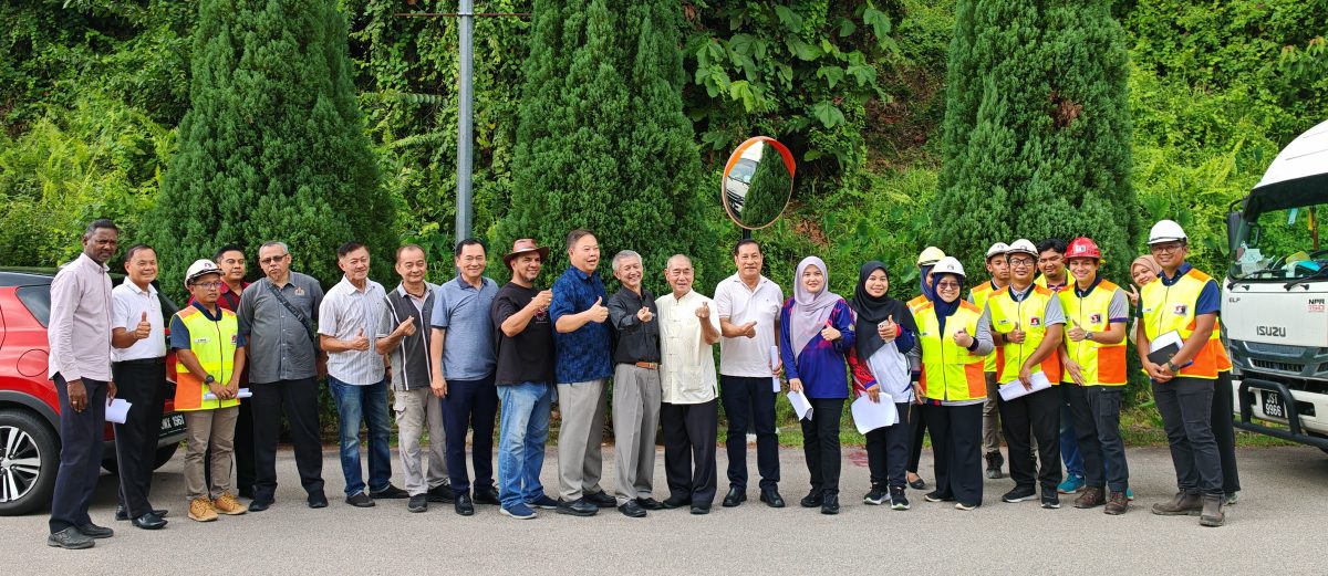 *已簽發* 柔：峇龍華山莊南路防土石流，將增建擋土牆重修水溝