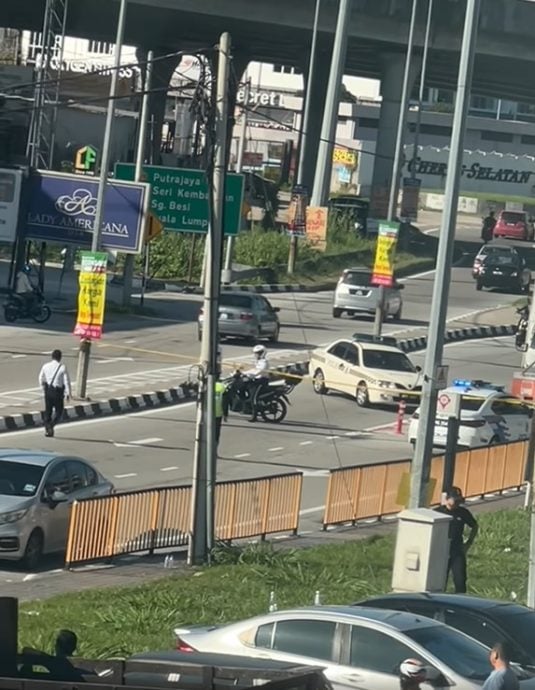 无拉港大街凌晨警匪枪战 传3次枪响1人倒地