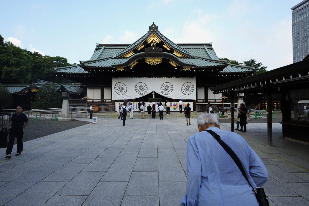 日本终战日 岸田文雄向靖国神社献祭祀费