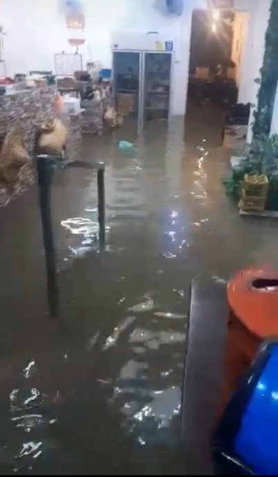 淡邊市區壁畫街一雨成災