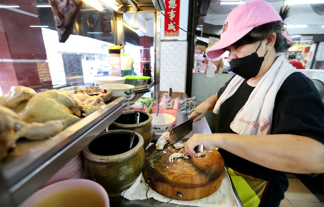 霹／版头／【人气美食】／大和园BB鸡丝河粉鸡香味浓 咖哩面惹味诱人 