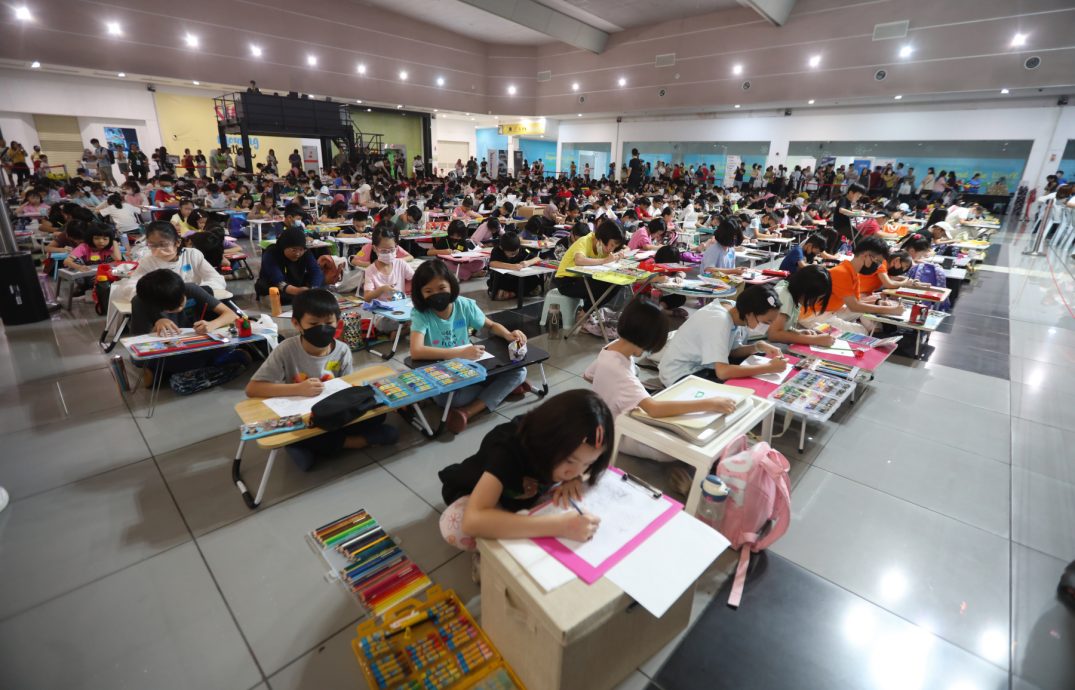 （已签发）柔：新山国际青商办“电子废料奇幻节”，吸引全柔各地逾600学生参与