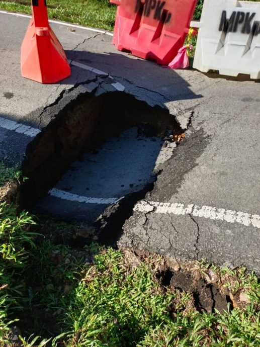 （已簽發）柔：**顯刊**大古來發生道路塌陷暫時關閉 陳韋澌：承包商明日展開維修工作